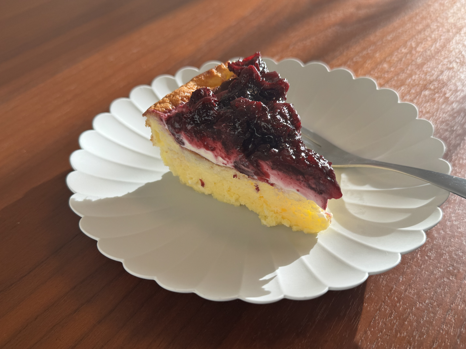 自家製ブルーベリーレアチーズケーキ